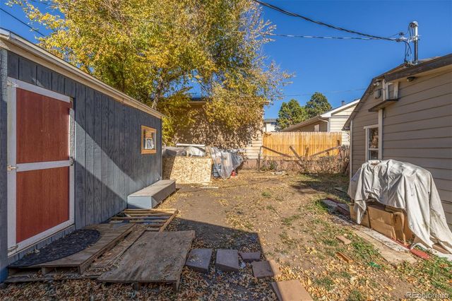 1679 Robb Street, Lakewood, CO 80215