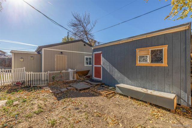 1679 Robb Street, Lakewood, CO 80215