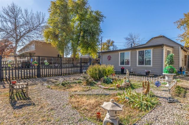 1679 Robb Street, Lakewood, CO 80215
