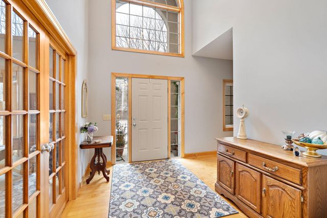 8197 Drexel Court, Eden Prairie, MN 55347
