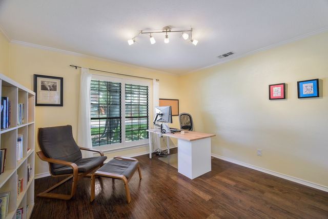 7028 Mumford Street, Dallas, TX 75252