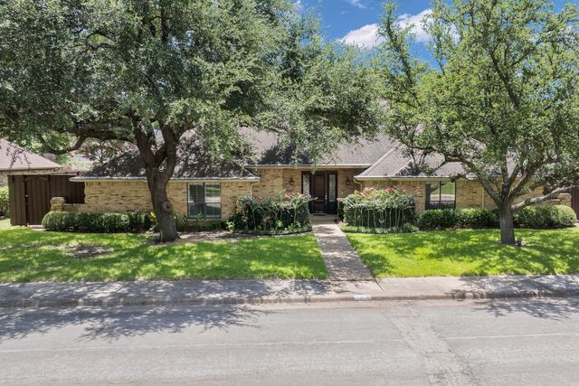 7028 Mumford Street, Dallas, TX 75252