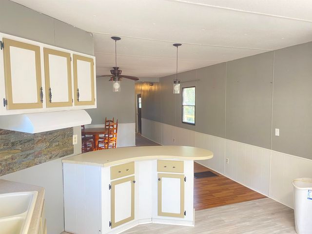 75 KERRI DR, Crump, TN 38327