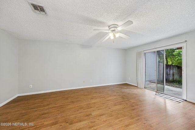 3541 RAIN FOREST Drive W, Jacksonville, FL 32277