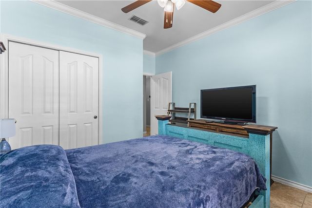 15225 Barataria Dr, Corpus Christi, TX 78418