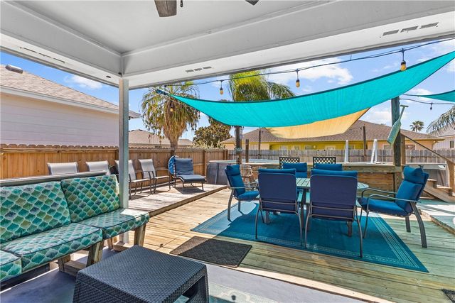 15225 Barataria Dr, Corpus Christi, TX 78418