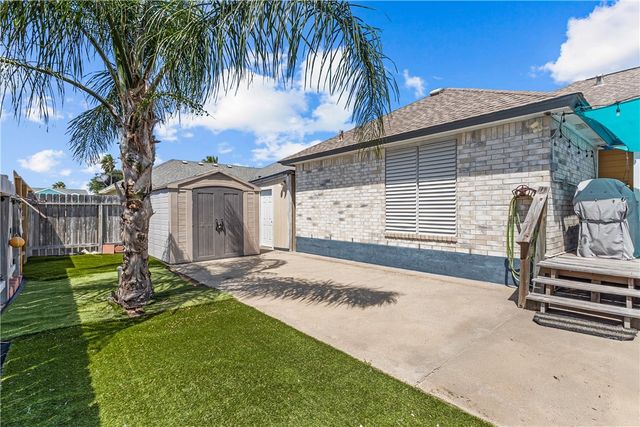 15225 Barataria Dr, Corpus Christi, TX 78418