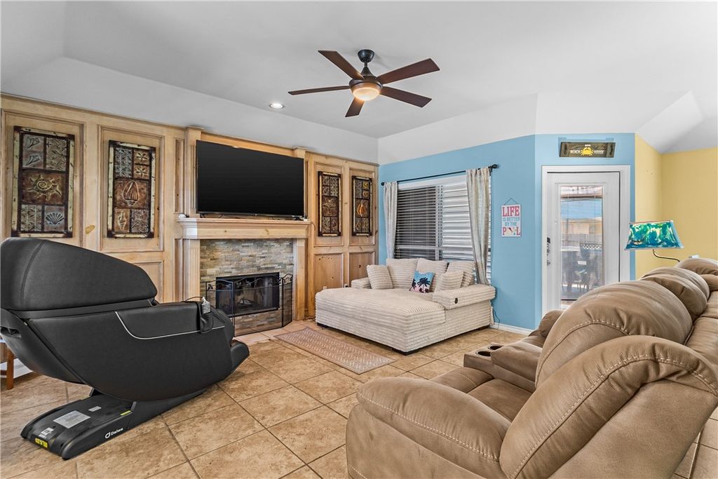 15225 Barataria Dr, Corpus Christi, TX 78418 — photo 4