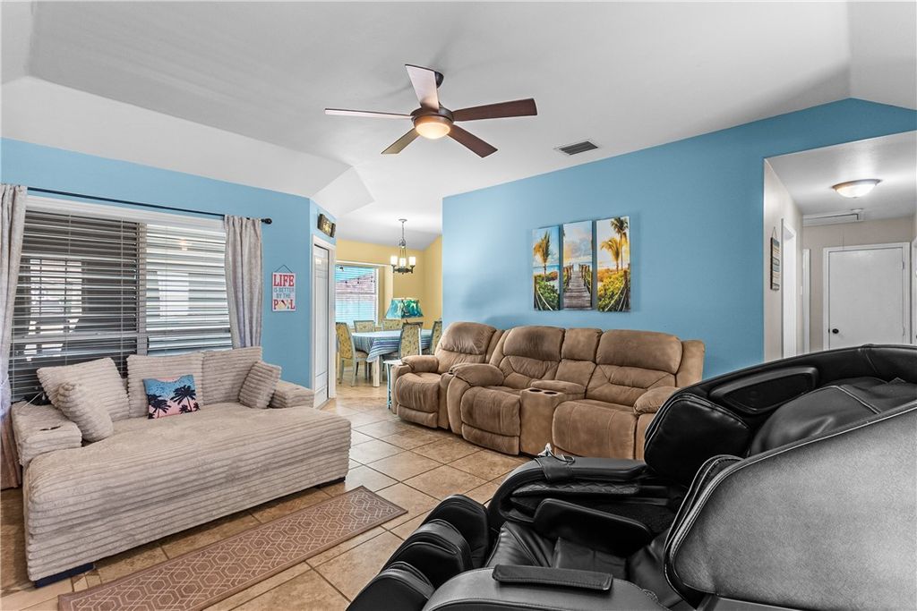 15225 Barataria Dr, Corpus Christi, TX 78418 — photo 5