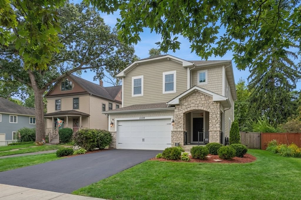 1110 Chestnut Street, Deerfield, IL 60015