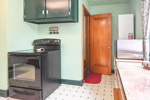 1036 THRUSH STREET, Green Bay, WI 54303