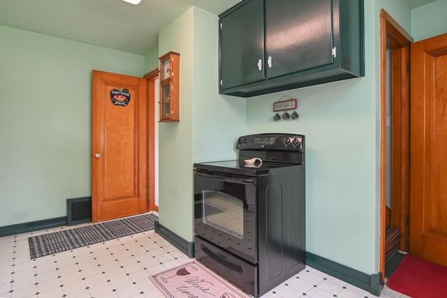 1036 THRUSH STREET, Green Bay, WI 54303