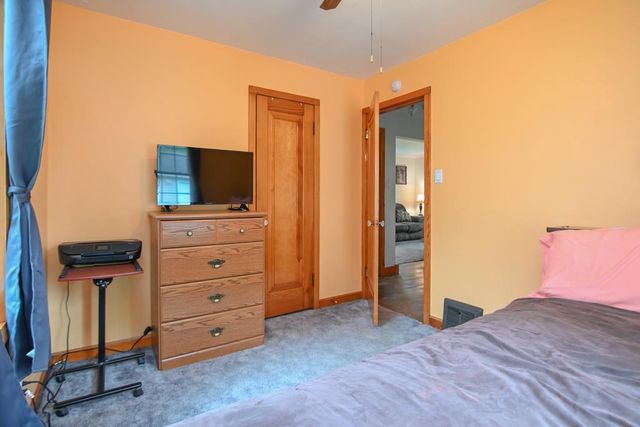 1036 THRUSH STREET, Green Bay, WI 54303