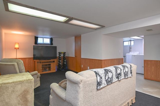 1036 THRUSH STREET, Green Bay, WI 54303