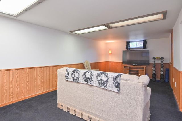 1036 THRUSH STREET, Green Bay, WI 54303