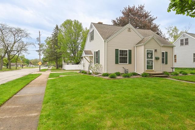 1036 THRUSH STREET, Green Bay, WI 54303