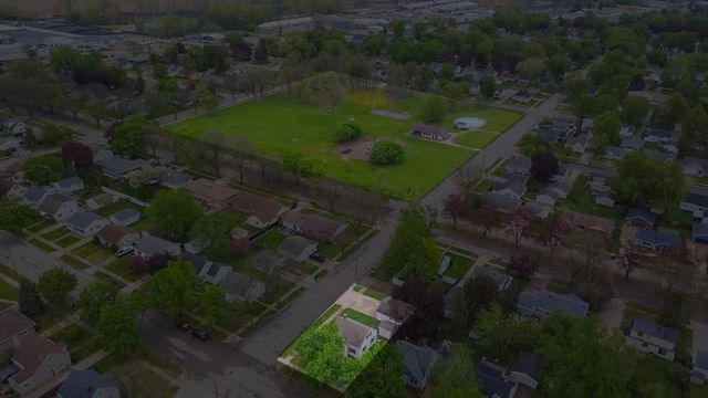 1036 THRUSH STREET, Green Bay, WI 54303