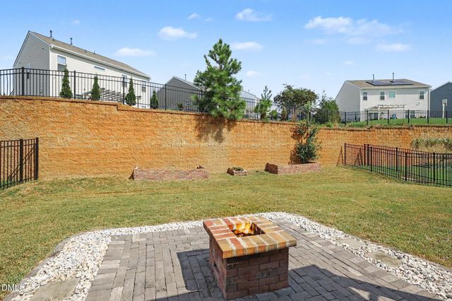 473 W Copenhaver Drive, Clayton, NC 27527