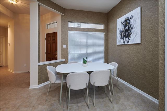 22 W Greenhill Terrace Place, The Woodlands, TX 77382