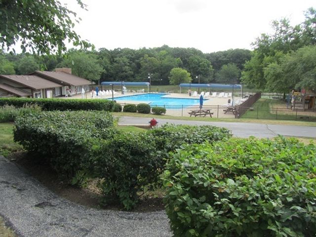 45 Nassau Colony 3, Fox Lake, IL 60020