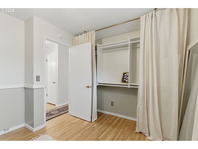 16816 Se HAIG St, Portland, OR 97236