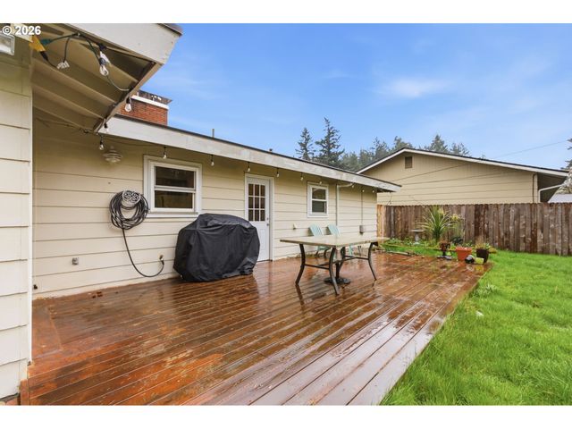 16816 Se HAIG St, Portland, OR 97236
