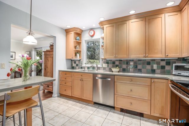 36 Down River Road, New Canaan, CT 06840