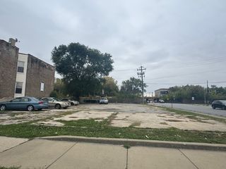 3959 W Arthington Street, Chicago, IL 60624