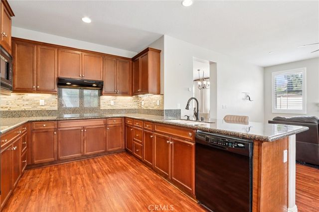 28833 Lemon Street, Highland, CA 92346