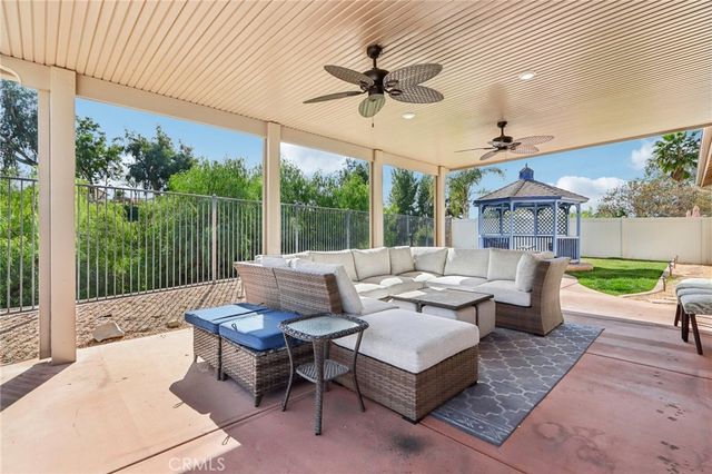 28833 Lemon Street, Highland, CA 92346