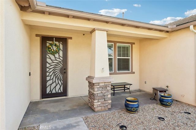 28833 Lemon Street, Highland, CA 92346