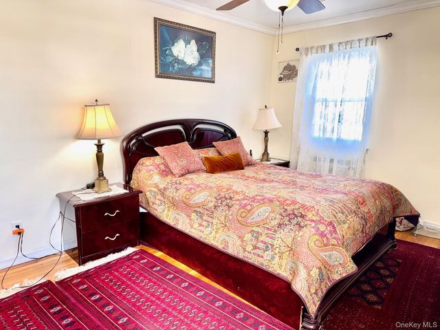 196-40 Pompeii Avenue 2B, Hollis, NY 11423