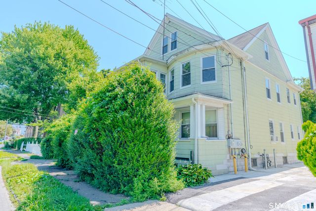 53-55 Davis Avenue B, Bridgeport, CT 06605