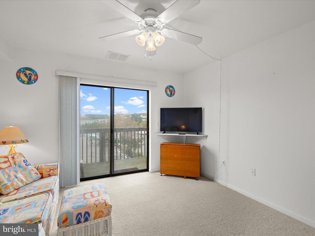 Image 11 of property listing at 105 123RD ST #353B2, Ocean City, MD 21842