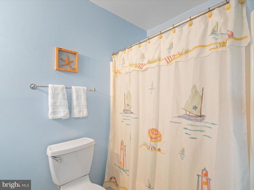 Image 19 of property listing at 105 123RD ST #353B2, Ocean City, MD 21842