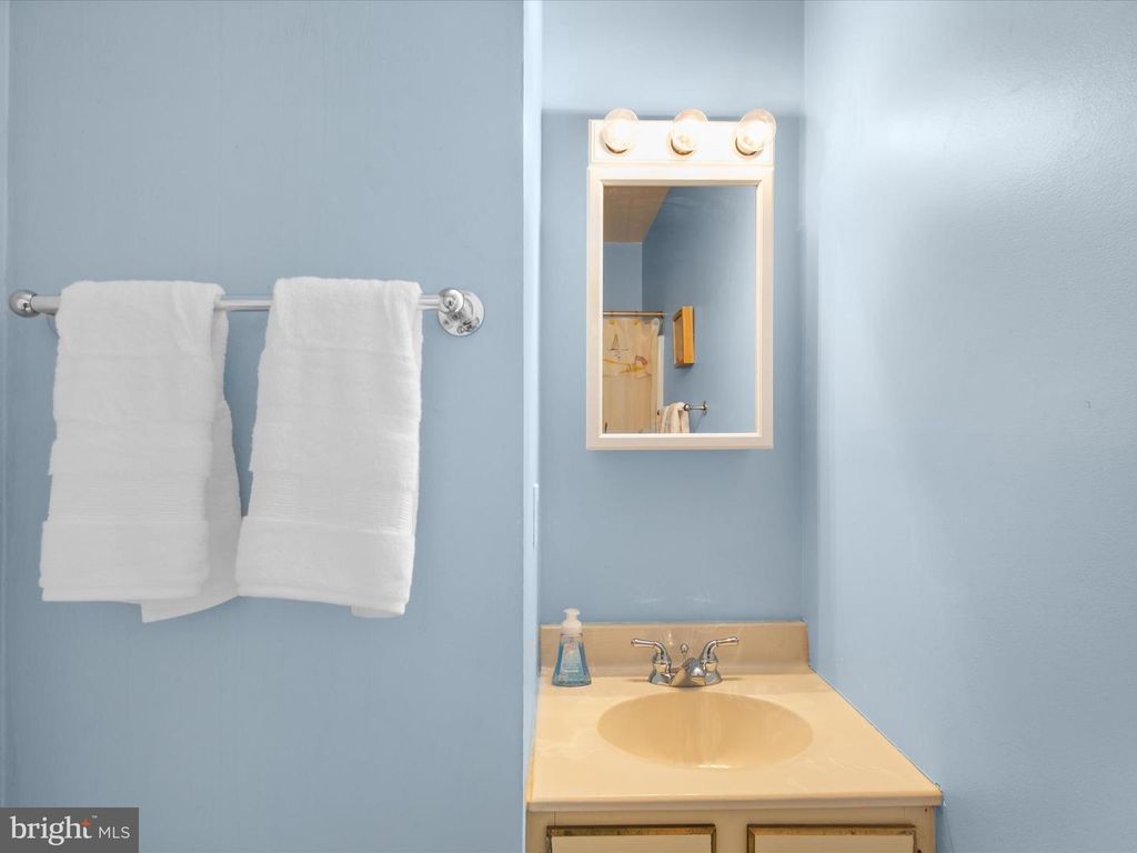 Image 20 of property listing at 105 123RD ST #353B2, Ocean City, MD 21842