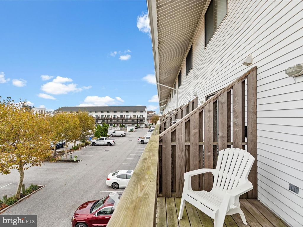 Image 31 of property listing at 105 123RD ST #353B2, Ocean City, MD 21842