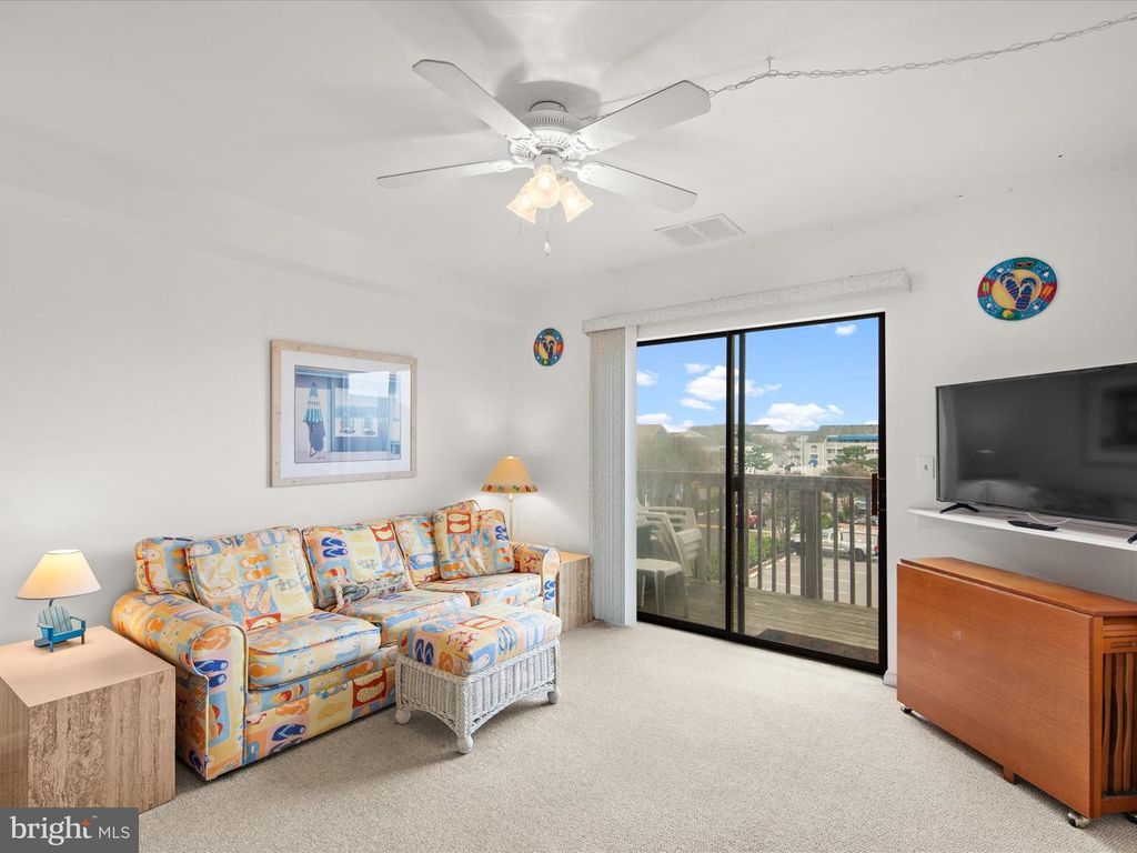 Image 9 of property listing at 105 123RD ST #353B2, Ocean City, MD 21842