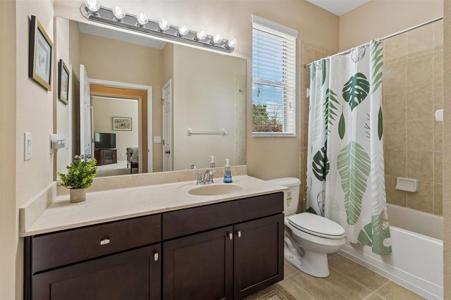 10837 BREAKING ROCKS DRIVE, Tampa, FL 33647