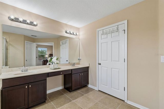 10837 BREAKING ROCKS DRIVE, Tampa, FL 33647