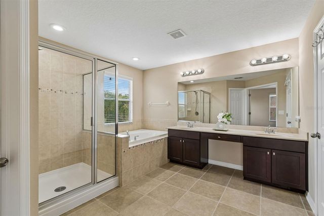 10837 BREAKING ROCKS DRIVE, Tampa, FL 33647