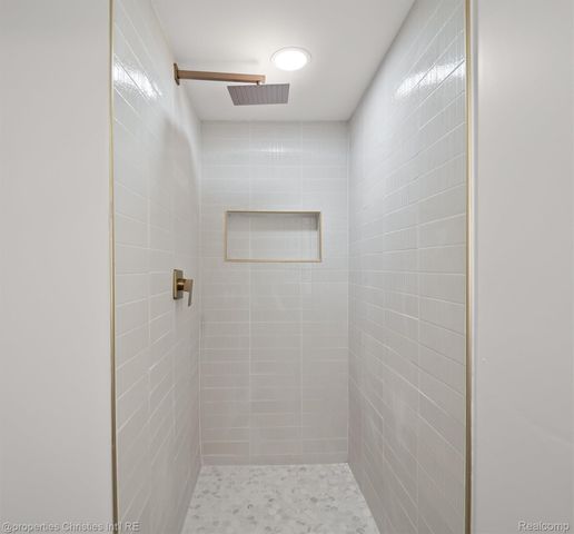 4109 Grandview Road, Royal Oak, MI 48073