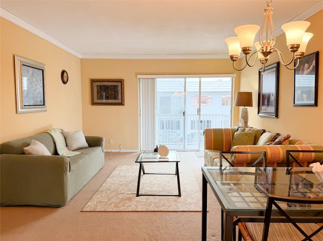 412 S Cypress Road 225, Pompano Beach, FL 33060