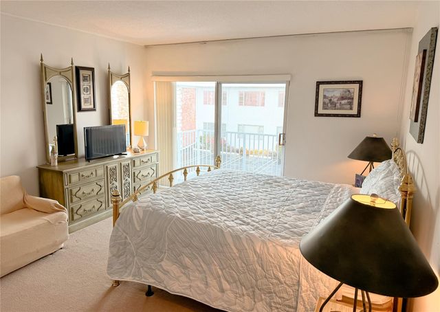 412 S Cypress Road 225, Pompano Beach, FL 33060