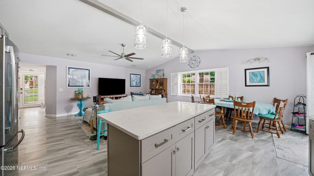 1695 SANDY HOLLOW Loop, Middleburg, FL 32068