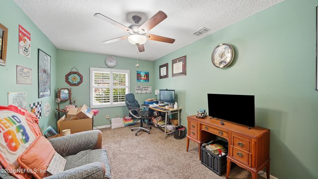 1695 SANDY HOLLOW Loop, Middleburg, FL 32068