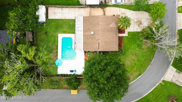 1695 SANDY HOLLOW Loop, Middleburg, FL 32068