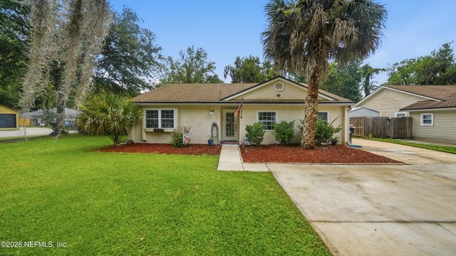 1695 SANDY HOLLOW Loop, Middleburg, FL 32068
