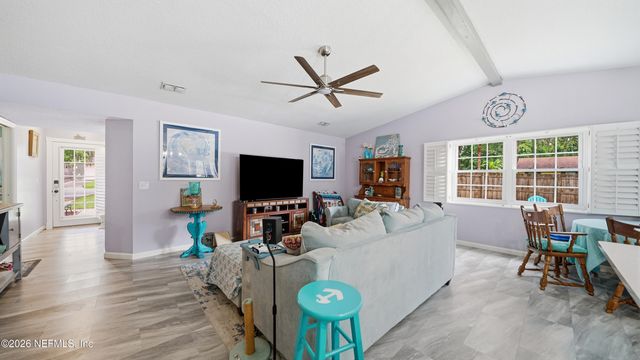 1695 SANDY HOLLOW Loop, Middleburg, FL 32068