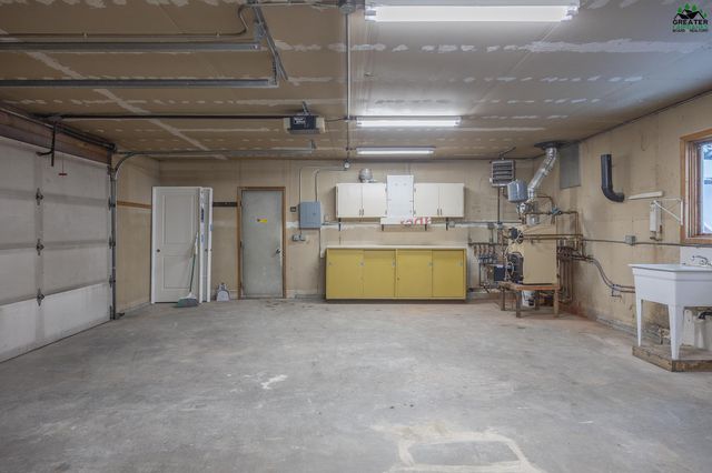 1185 LAKE DRIVE, North Pole, AK 99705